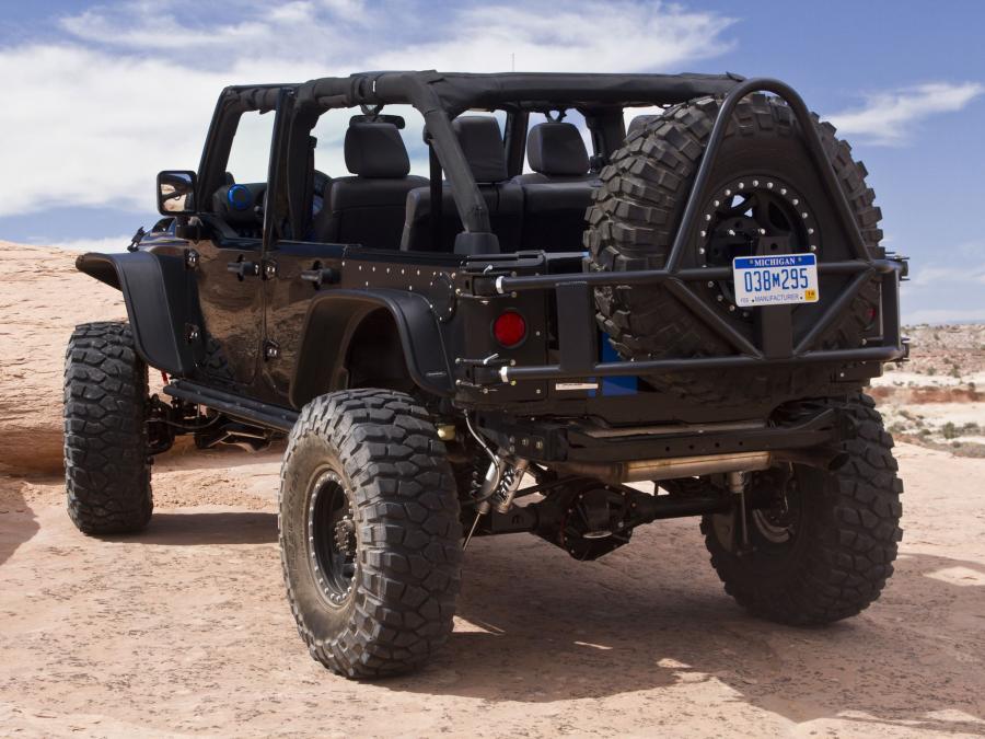  Jeep Wrangler Apache Concept 2012 года  (фото 5 из 30)